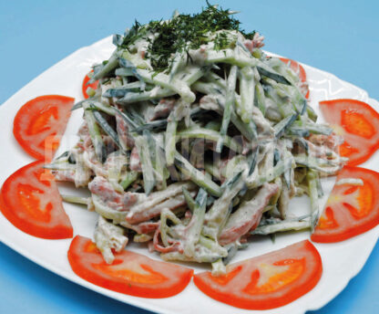 223 Салат Куриное филе с шампиньонами 400\600г